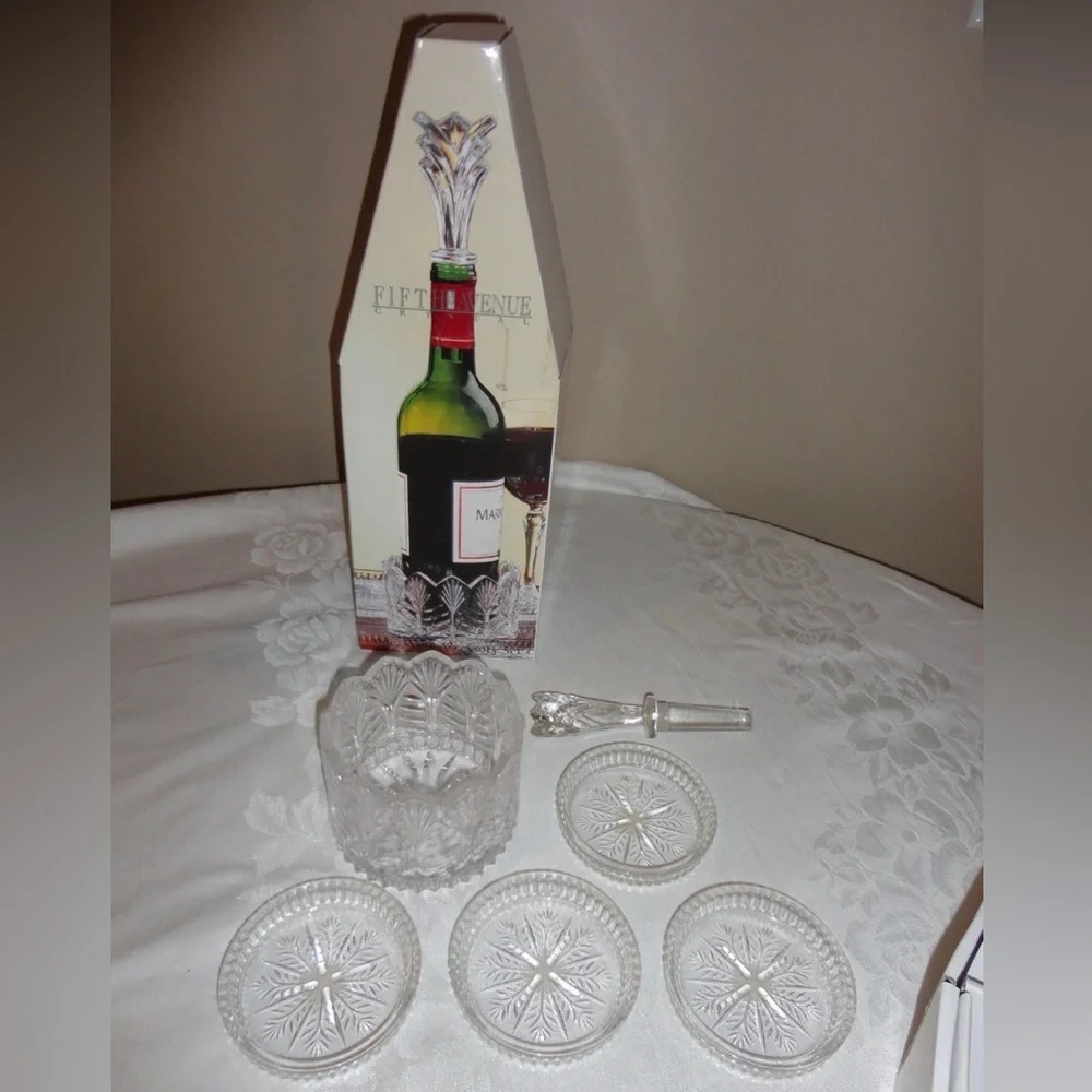 FIFTH AVENUE CRYSTAL 6pc. Wine Accessory Set, 24% Lead Crystal